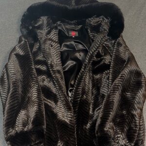 Gallery Black Fur Coat-XL